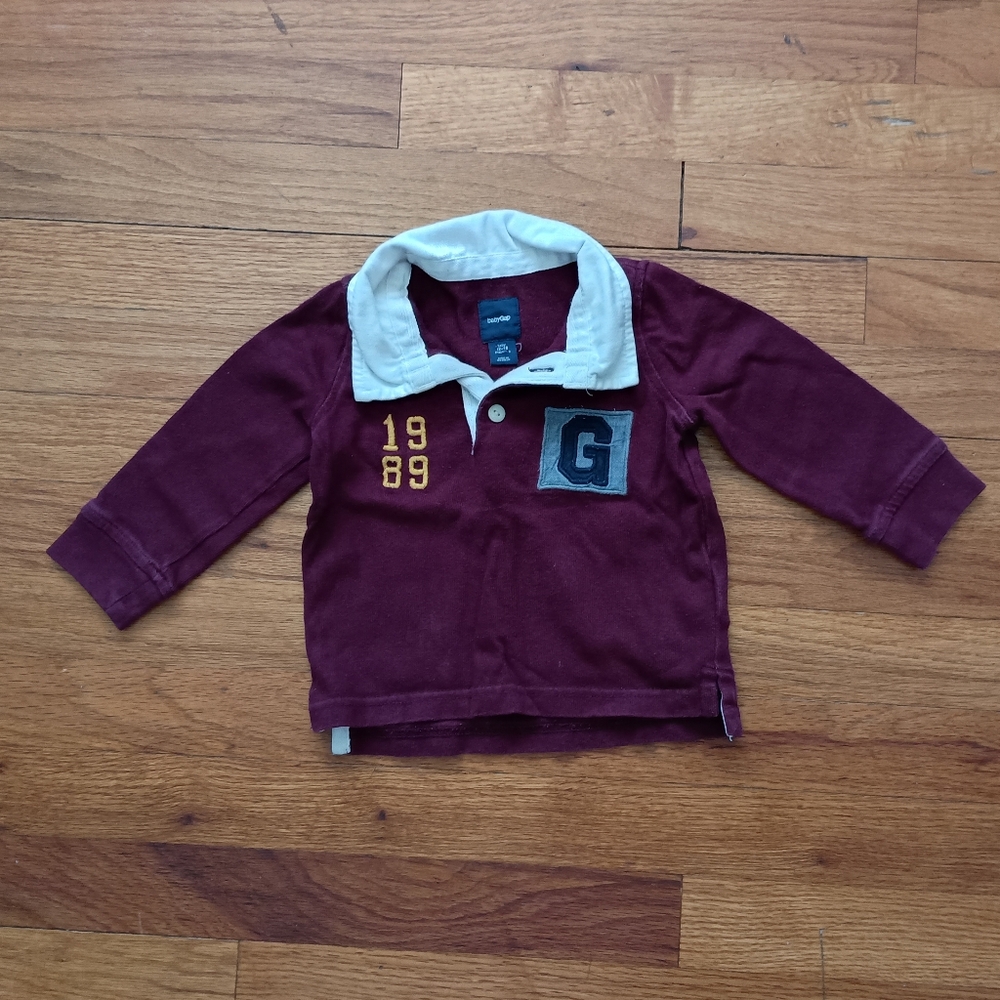 3/$10 🌟 Baby Gap 12- 18 Month Maroon White 1989 G Long Sleeve Shirt Top